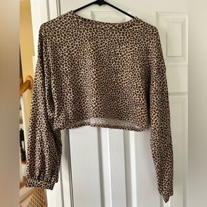 Timing Brand Women’s Long Sleeve Animal Print Crop Top